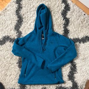 North Face sweatshirt turquoise size M